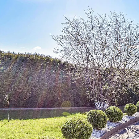 Lovely In With Kitchen *