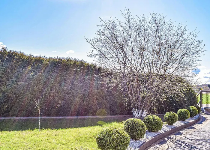 Lovely In With Kitchen *